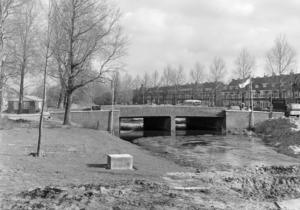 Net-gebouwde-Stuyvesantbrug